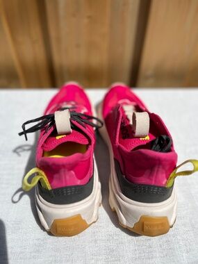 Sorel Kinetic sneakers